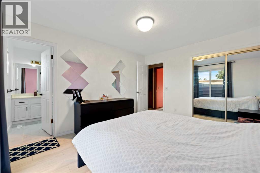 Single Family House for Sale in  Castleglen Court NE Castleridge Calgary 