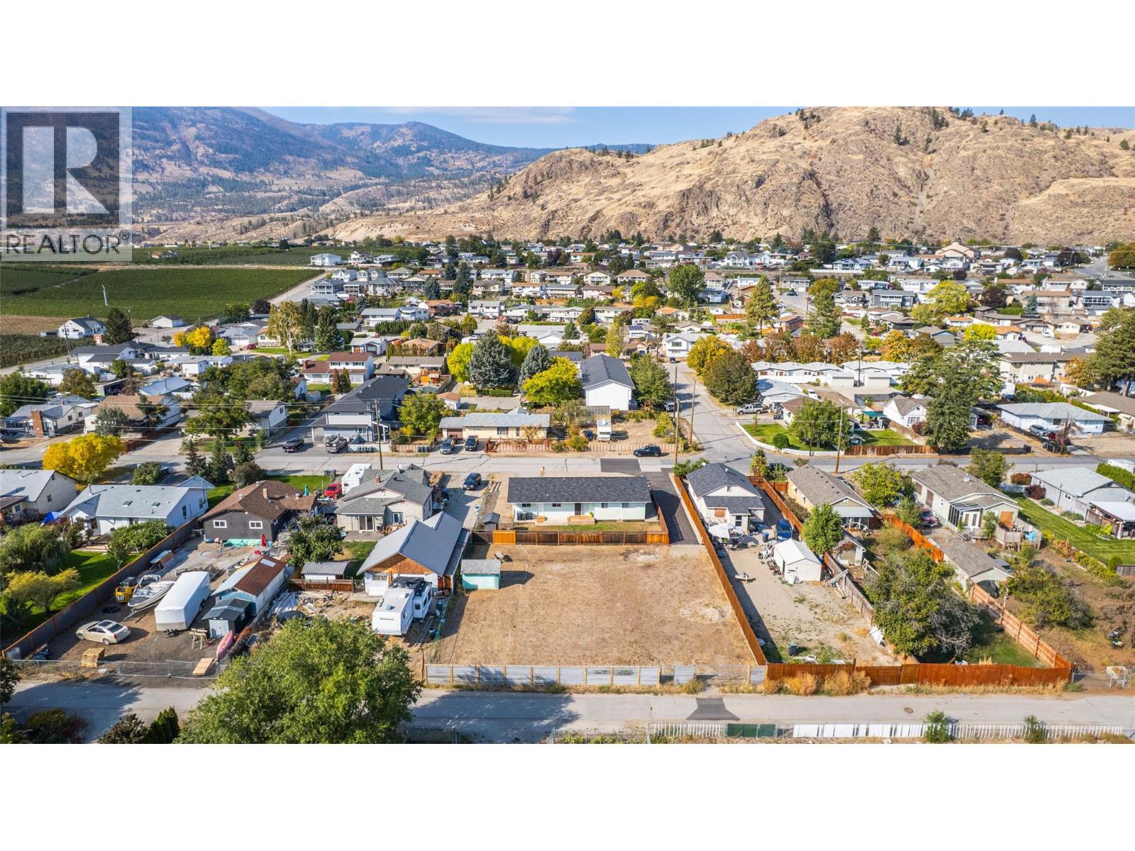  5845 Okanagan Street, Oliver