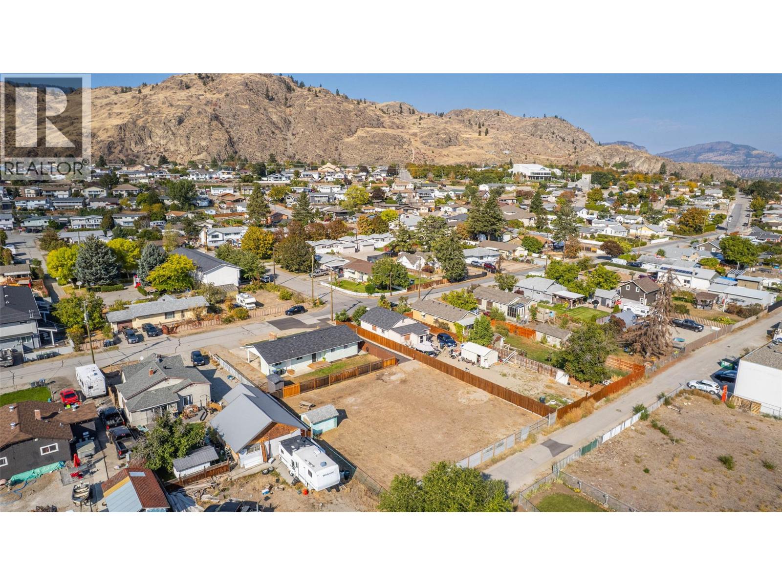  5845 Okanagan Street, Oliver
