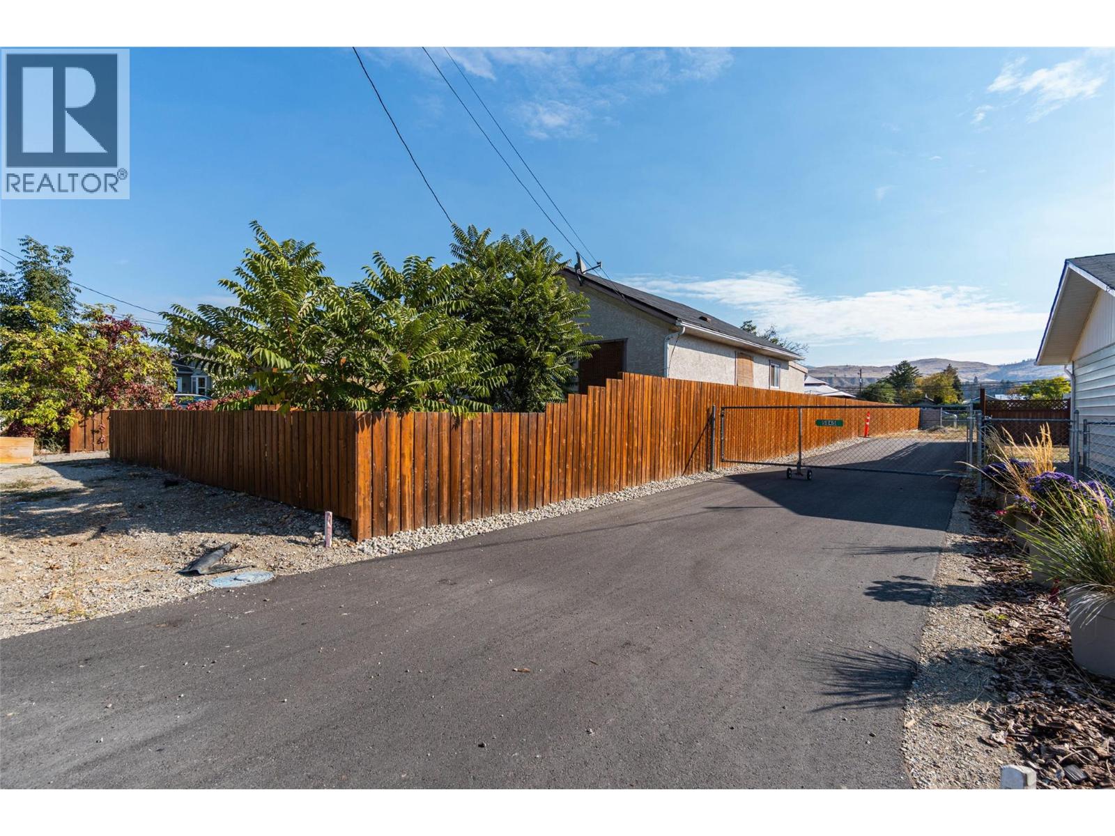 5845 Okanagan Street, Oliver