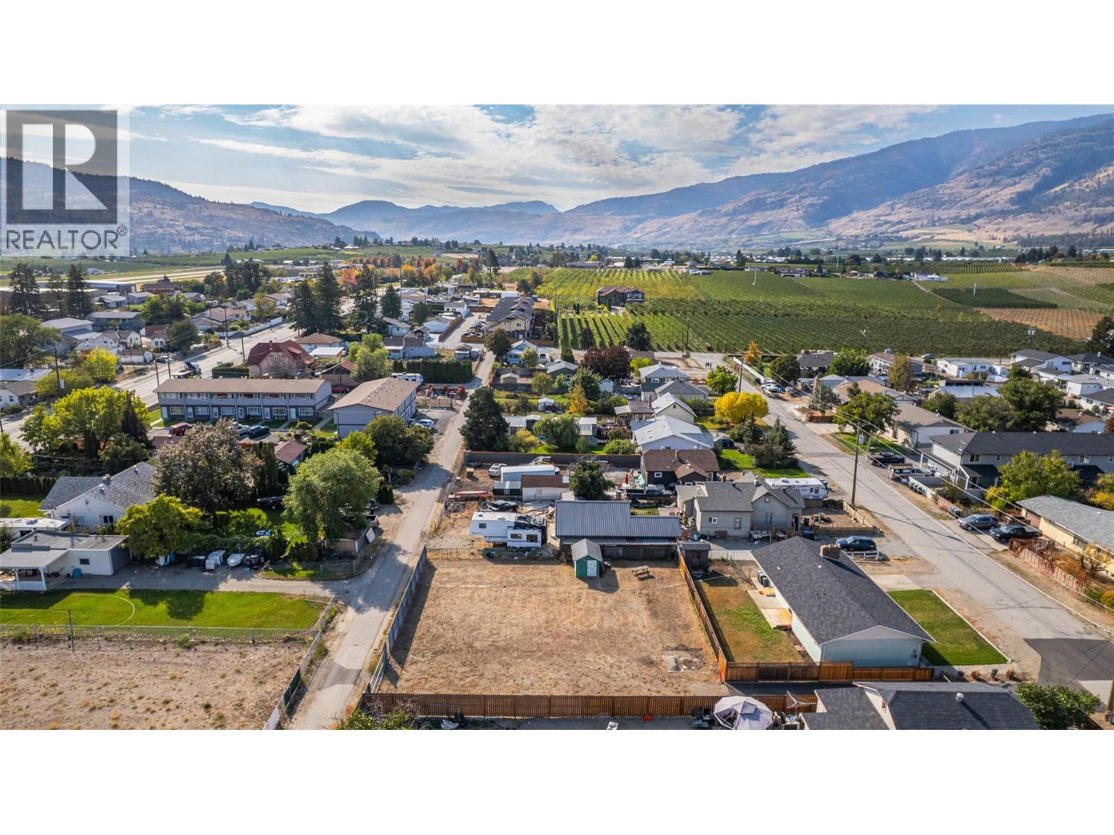  5845 Okanagan Street, Oliver