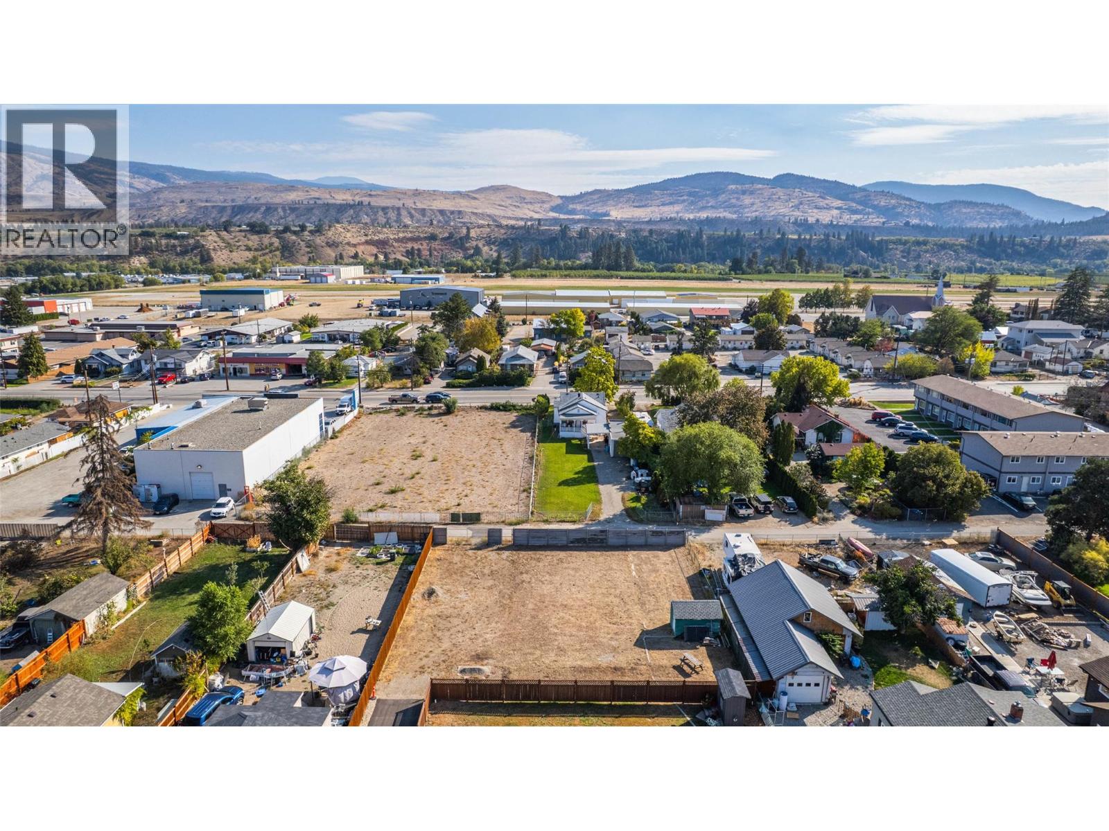  5845 Okanagan Street, Oliver