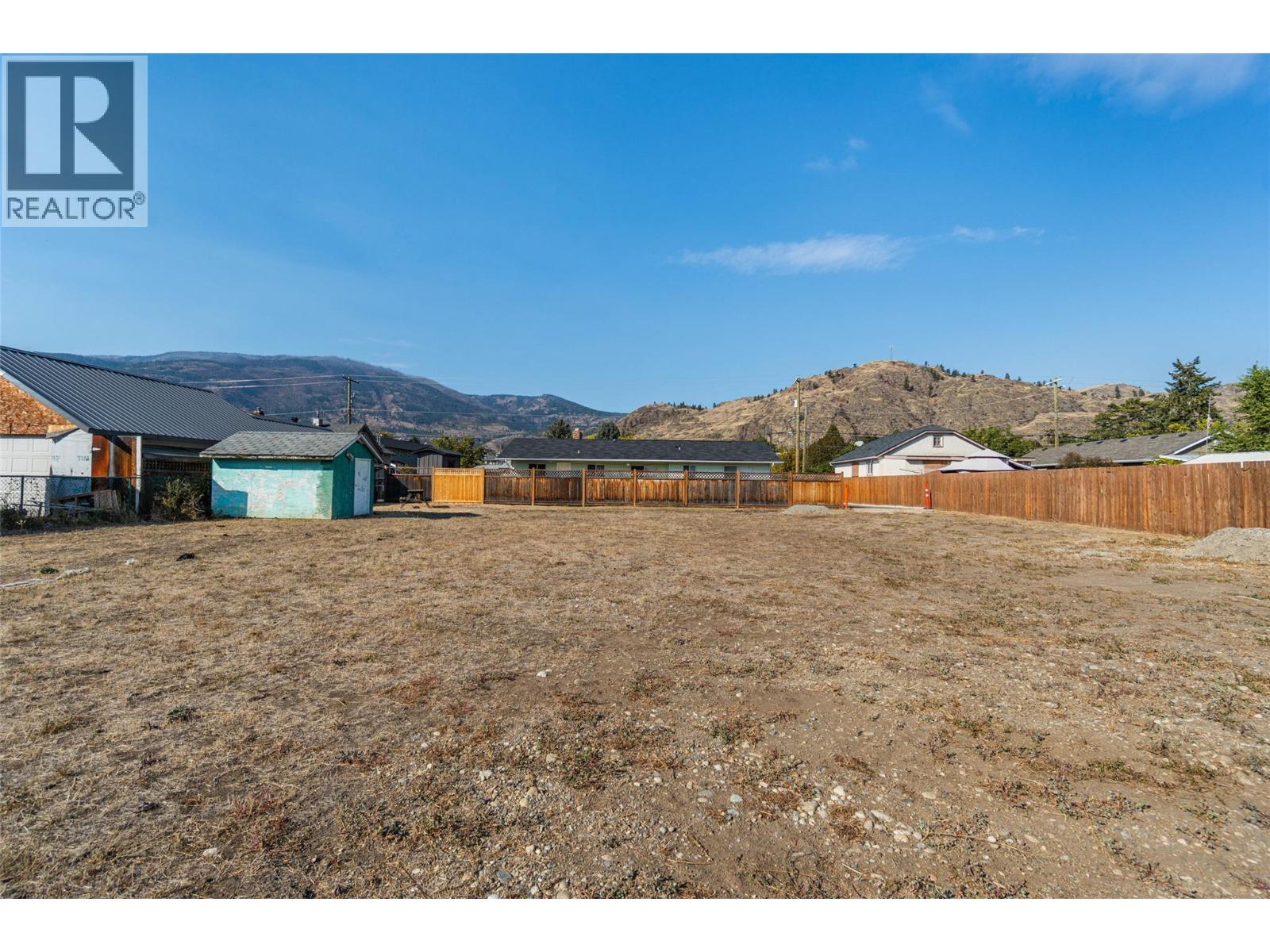  5845 Okanagan Street, Oliver