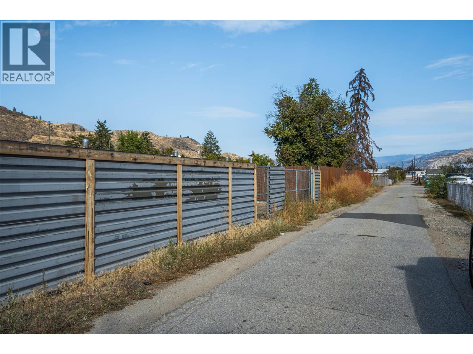  5845 Okanagan Street, Oliver