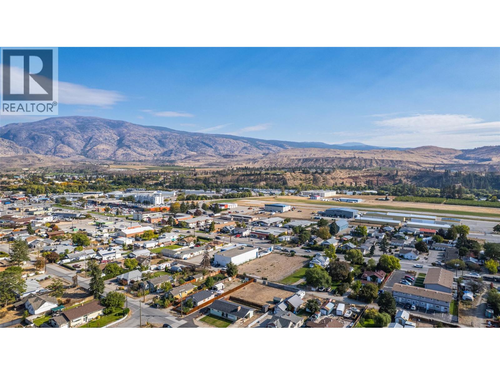  5845 Okanagan Street, Oliver