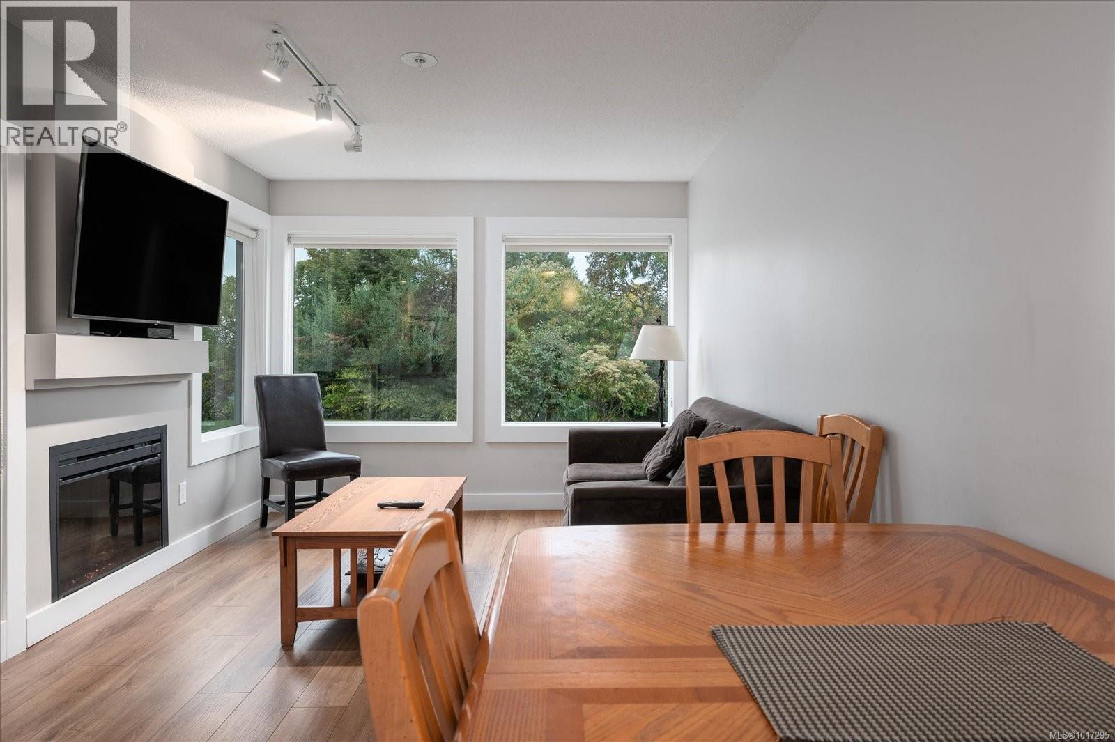 712 1600 Stroulger Rd, Nanoose Bay