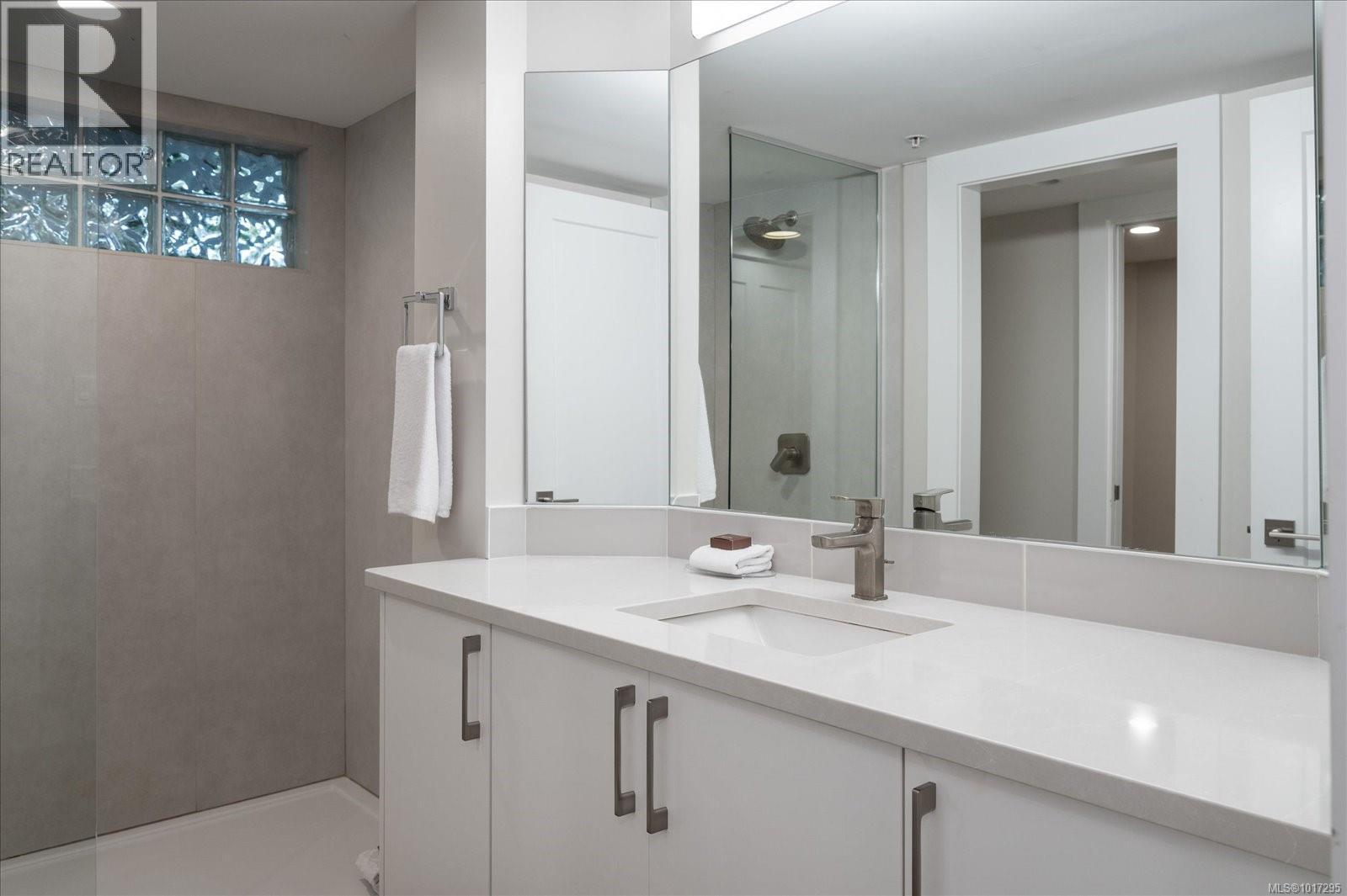 712 1600 Stroulger Rd, Nanoose Bay