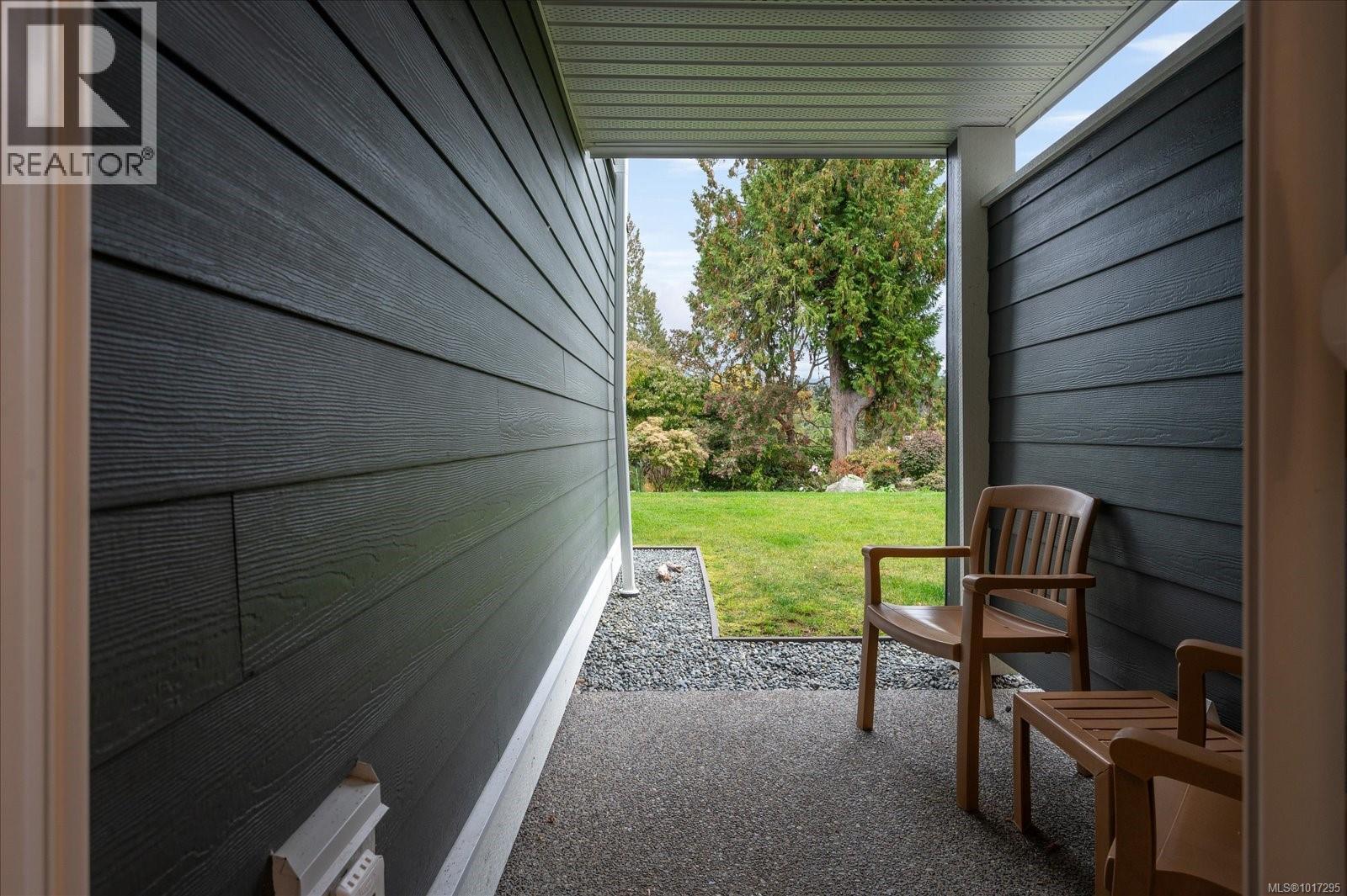 712 1600 Stroulger Rd, Nanoose Bay