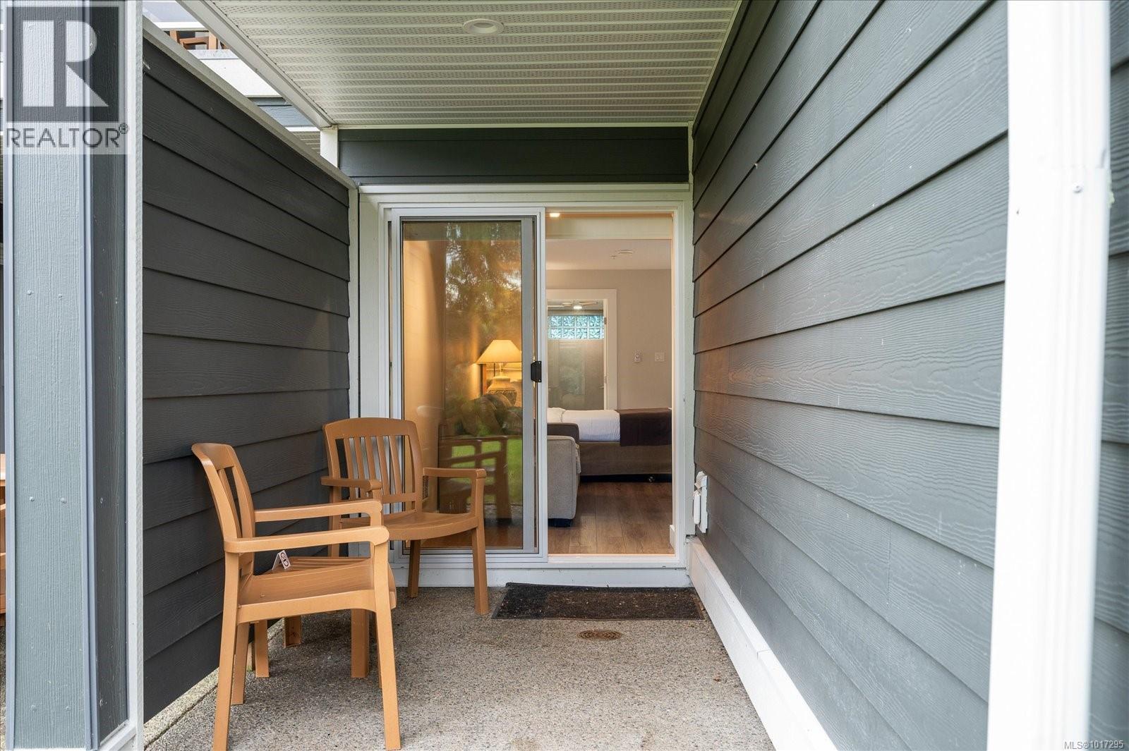 712 1600 Stroulger Rd, Nanoose Bay