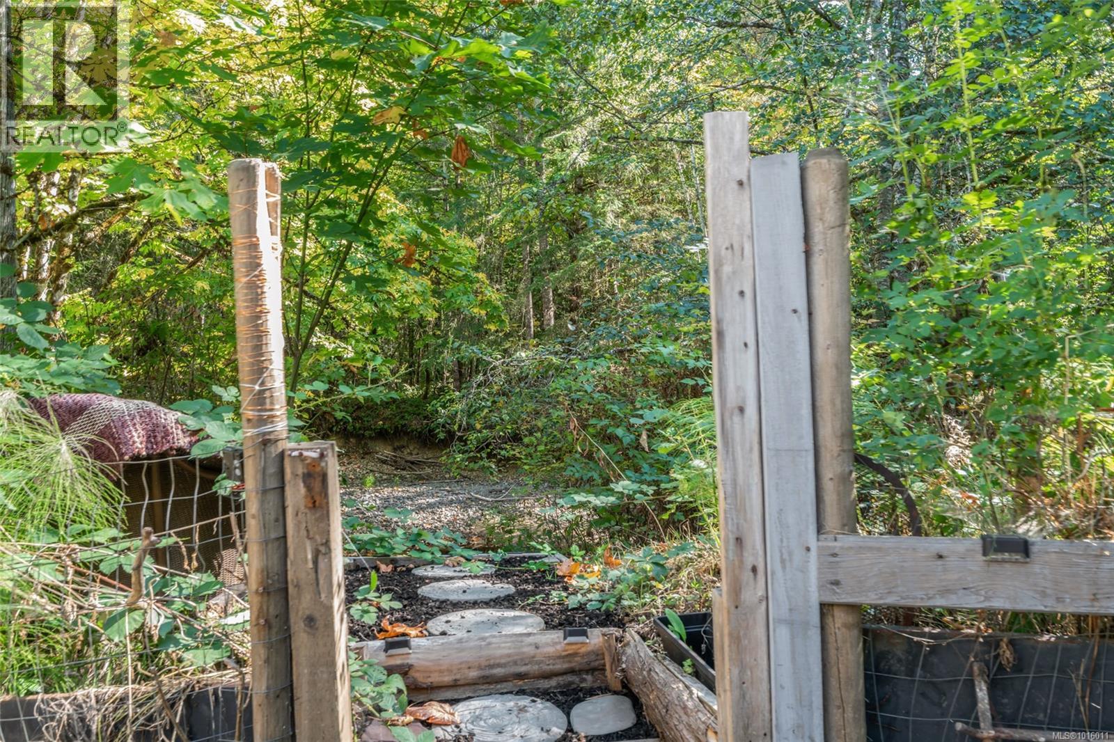 2560 GRAFTON AVE - 20