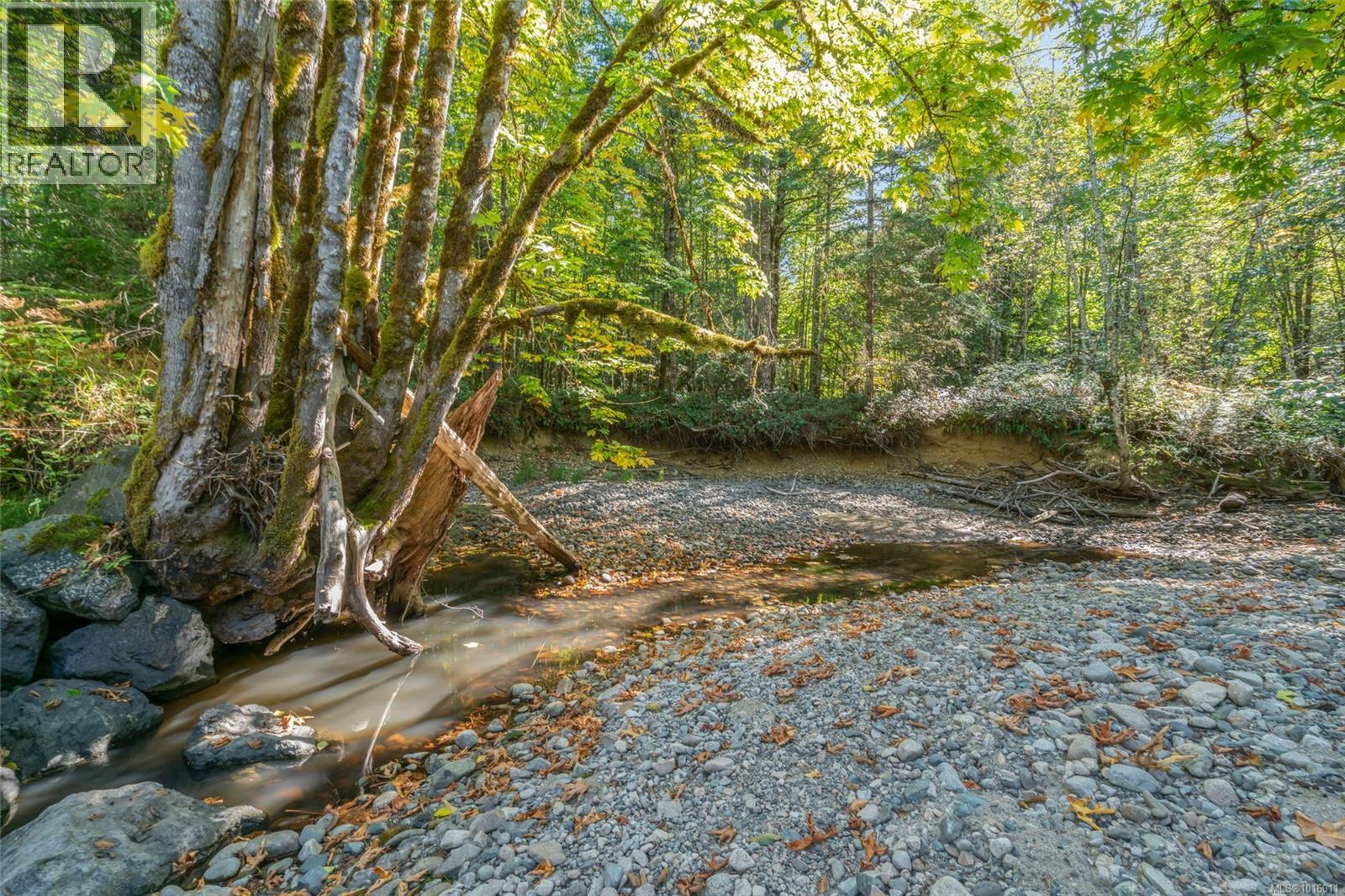 2560 GRAFTON AVE - 23