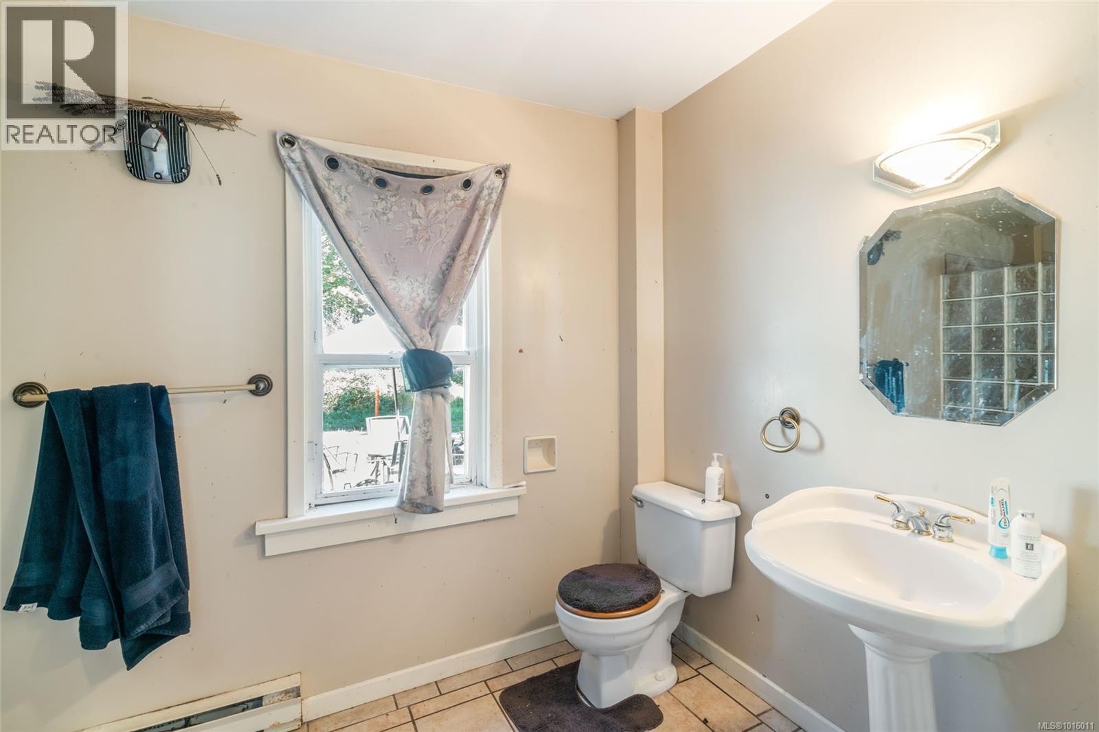 2560 GRAFTON AVE - 44