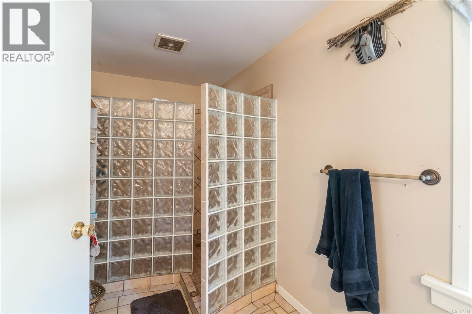 2560 GRAFTON AVE - 45