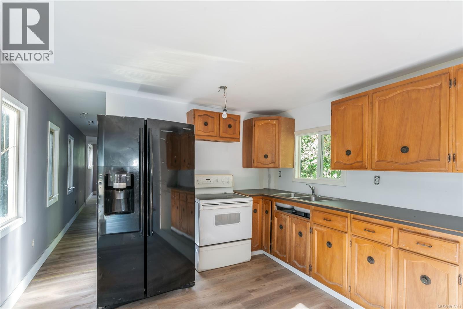 2560 GRAFTON AVE - 56