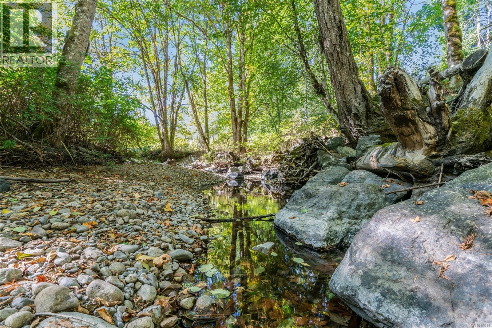 2560 GRAFTON AVE - 6