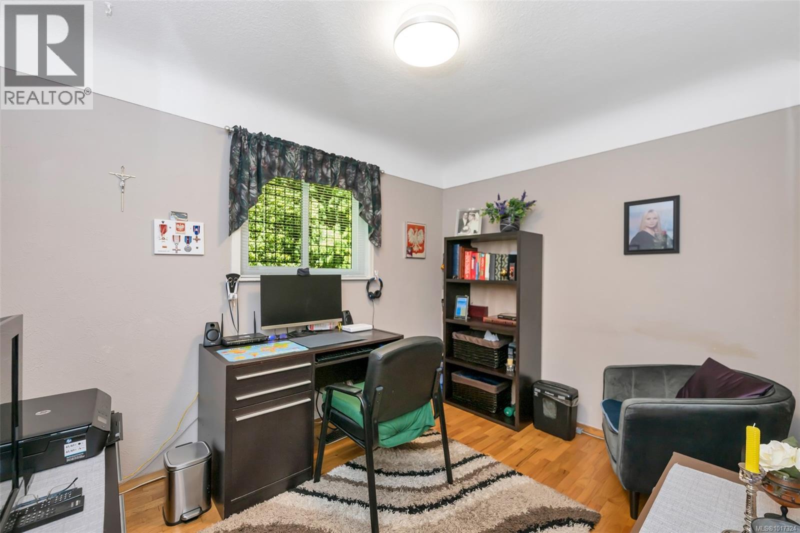  1028 Jenkins Avenue, Langford