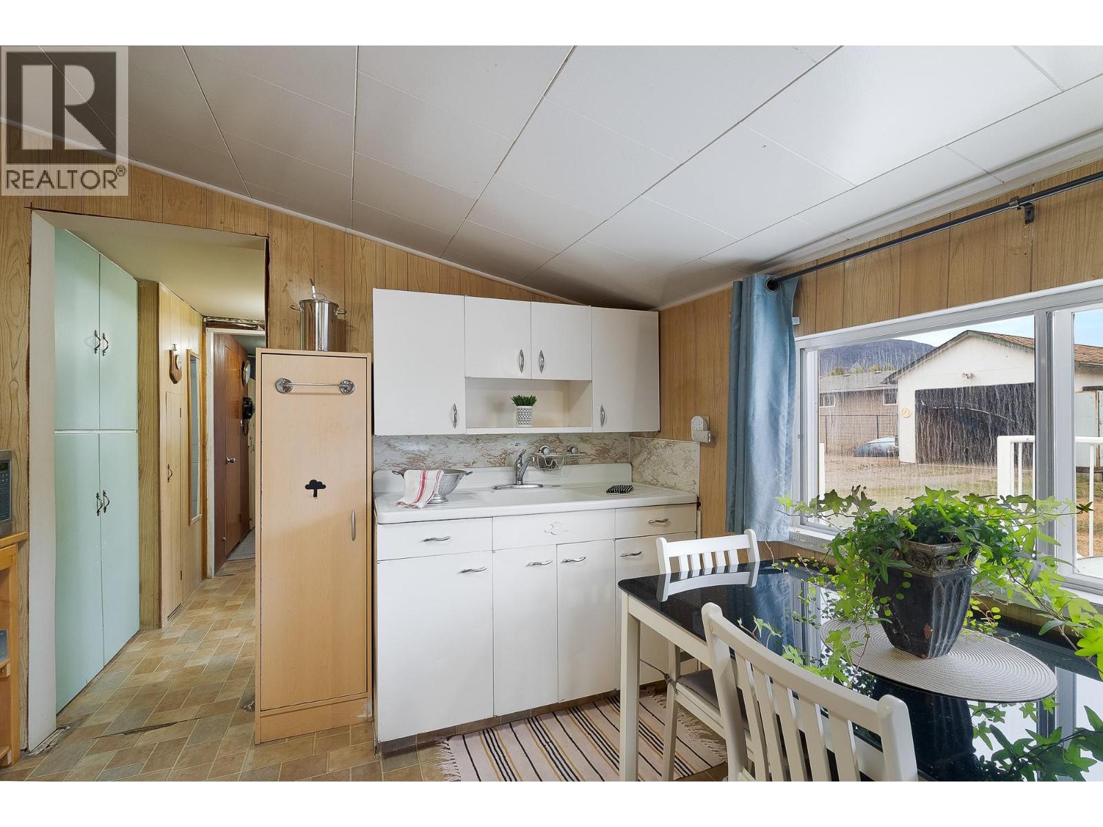 2152 Priest Avenue, Merritt