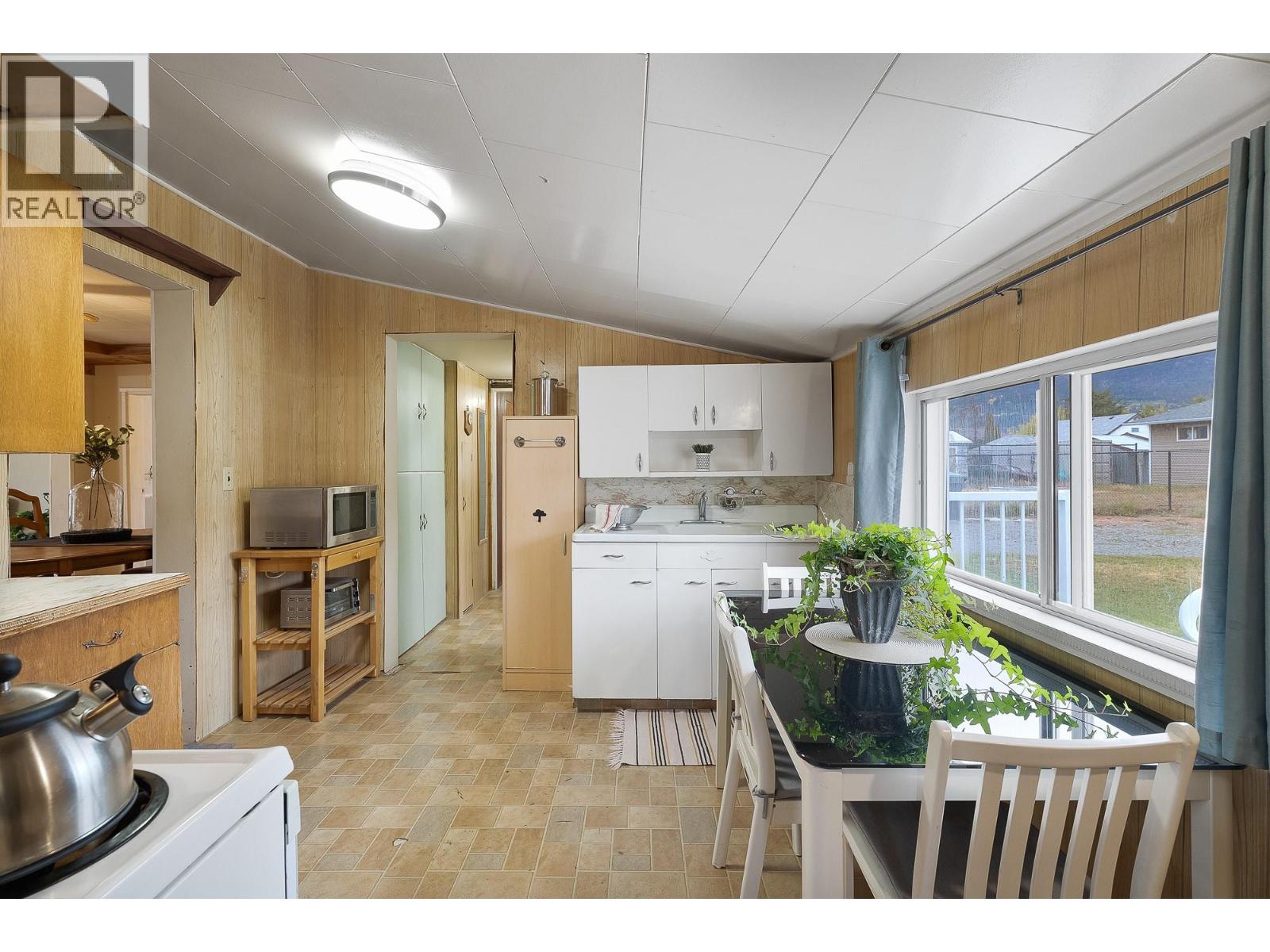 2152 Priest Avenue, Merritt