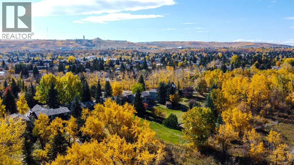 Multi-family House Bungalow for Sale in  +   Avenue NW Bowness Calgary 
