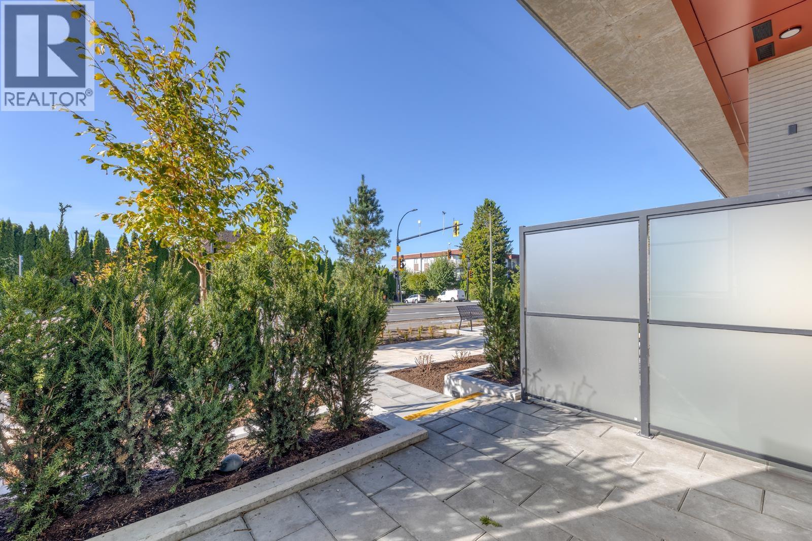 104/204 422 E 3RD STREET, North Vancouver