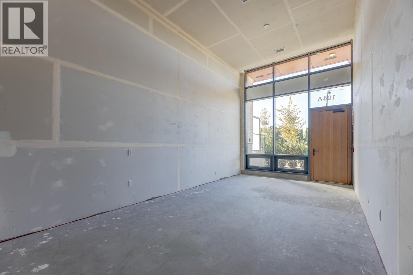 104/204 422 E 3RD STREET, North Vancouver