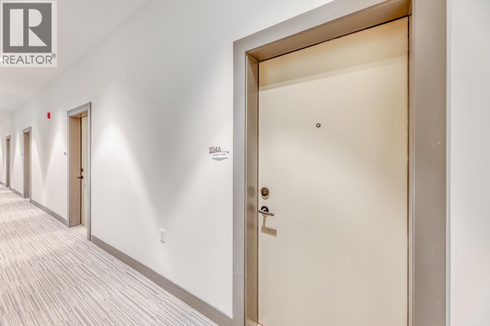 104/204 422 E 3RD STREET, North Vancouver