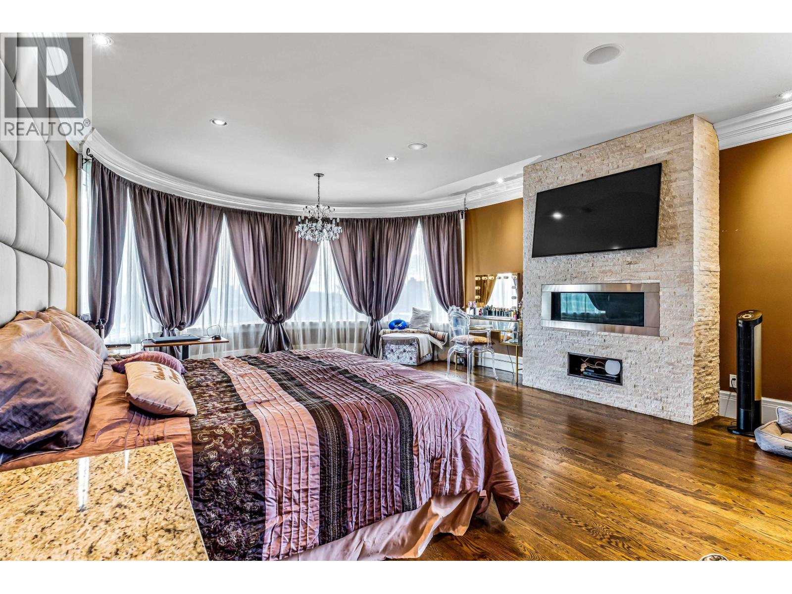 5290 PANDORA STREET, Burnaby