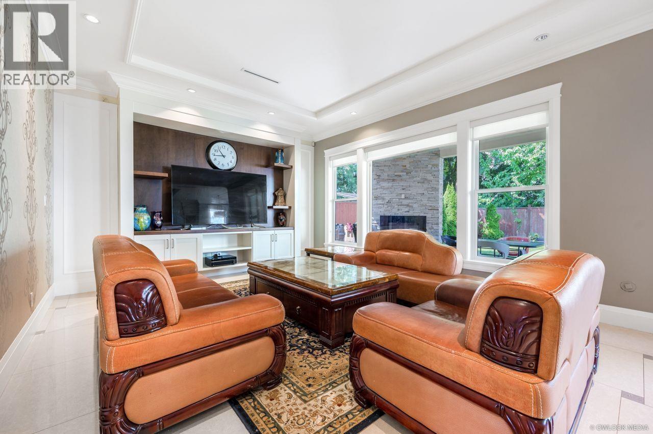 6571 LYNAS Lane, Richmond