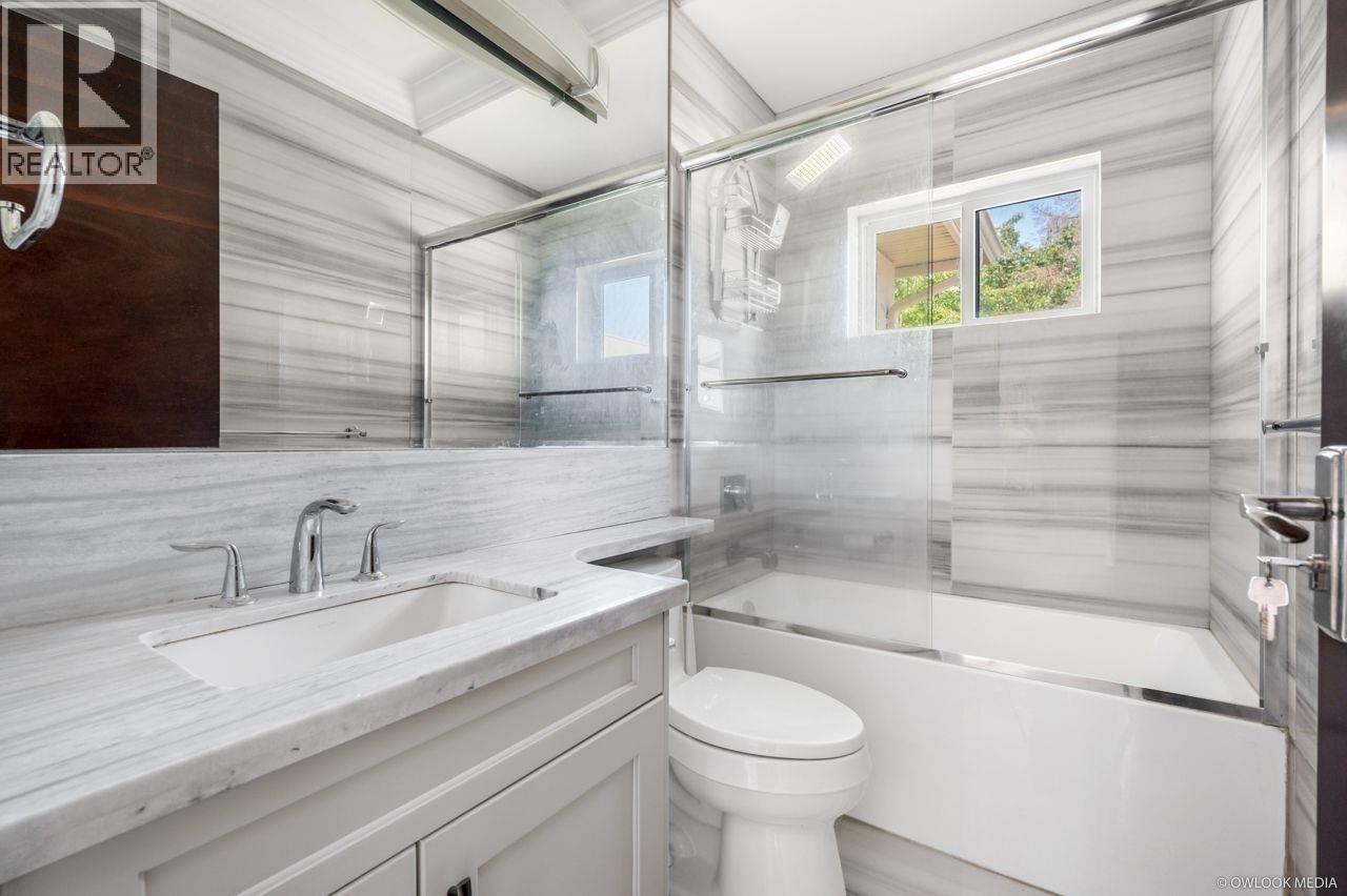 6571 LYNAS Lane, Richmond