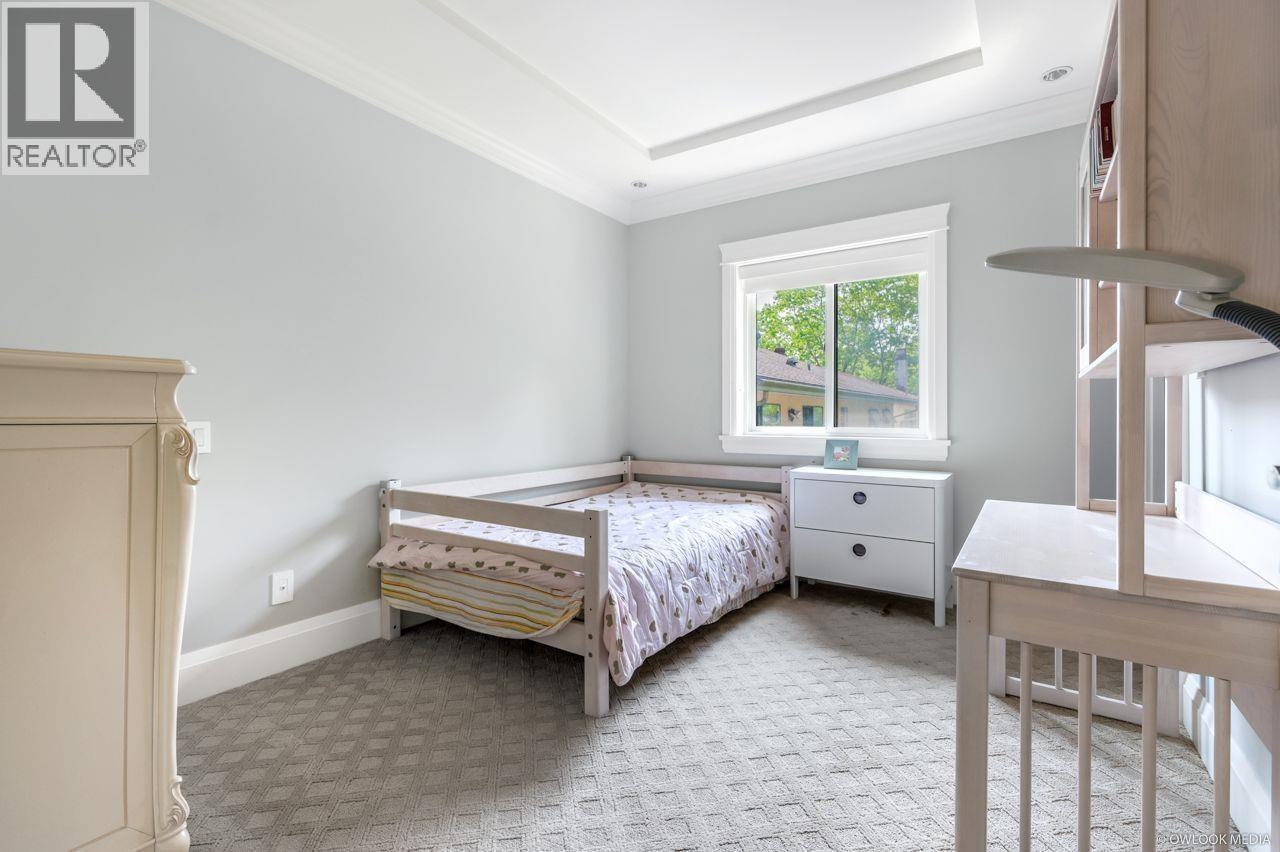 6571 LYNAS Lane, Richmond