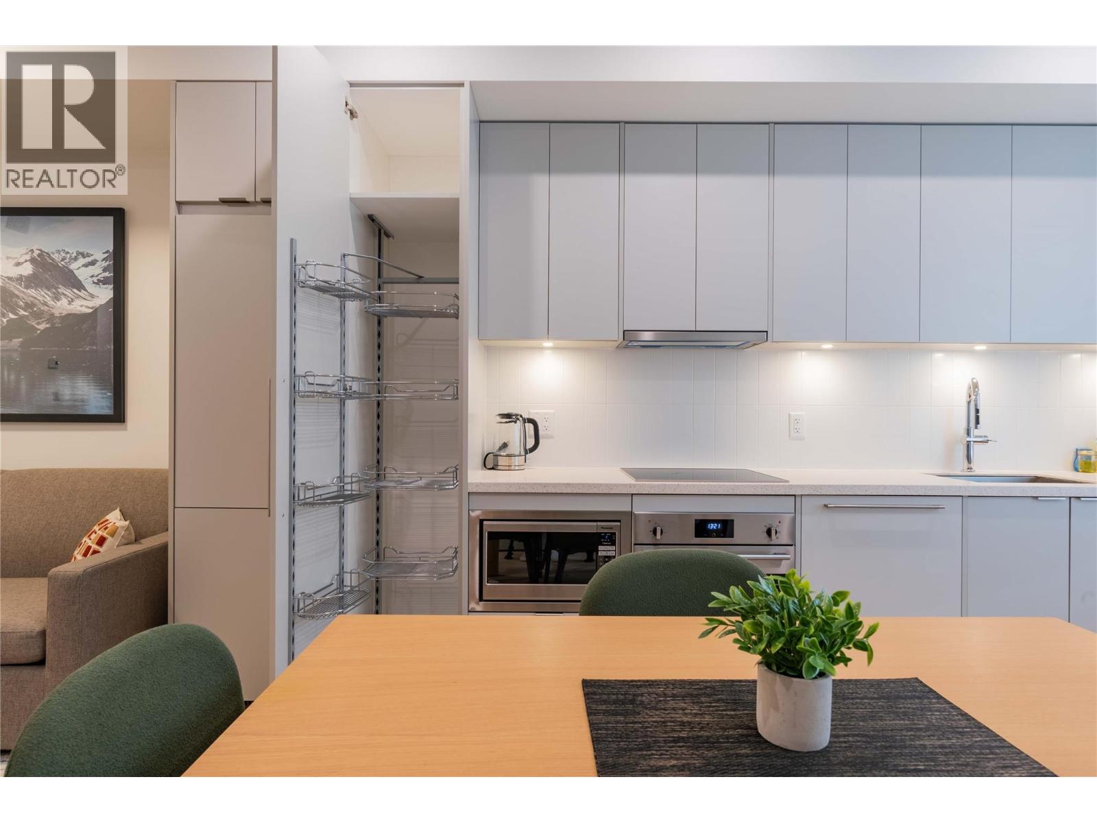 4280 Red Mountain Road Unit# 123, Rossland