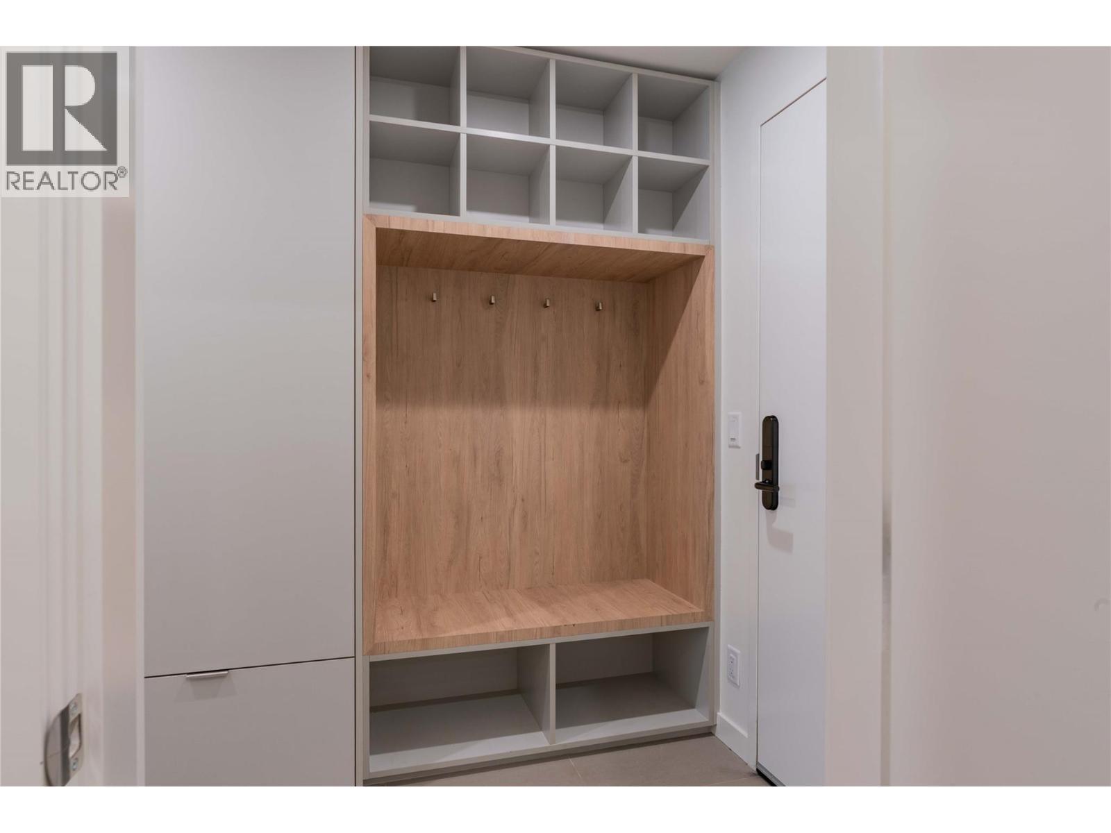 4280 Red Mountain Road Unit# 123, Rossland