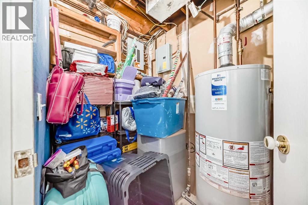 Single Family House Bi-level for Sale in    Street NE Huntington Hills Calgary 