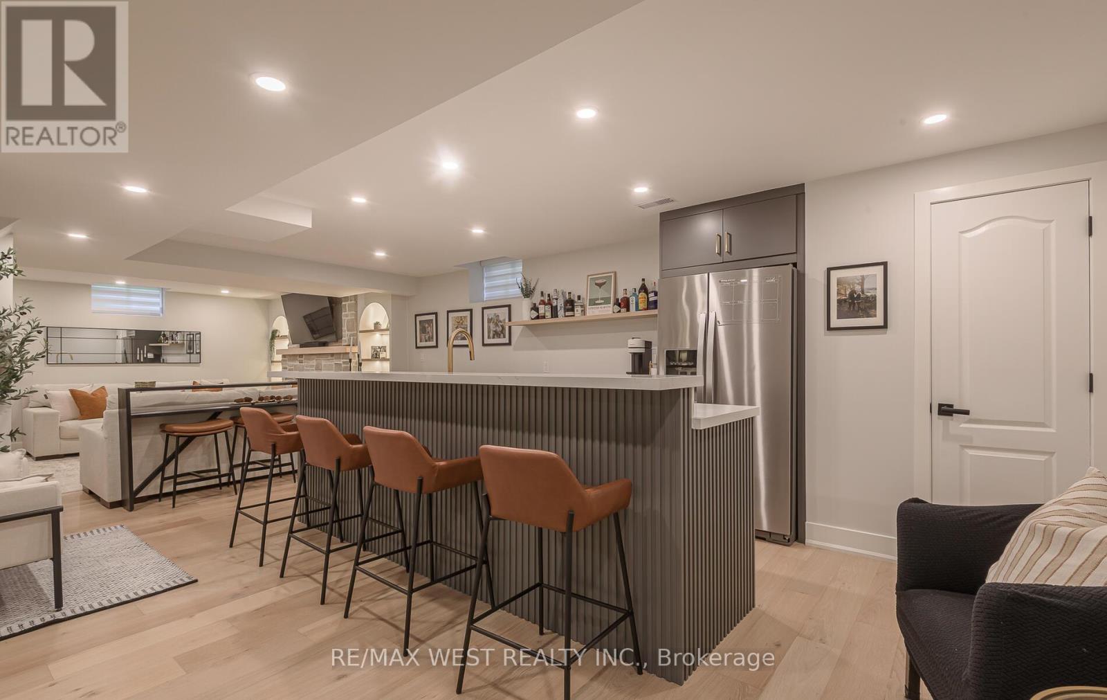 Single Family House for Sale in  NORTH RIVERDALE DRIVE Caledon (Inglewood) 