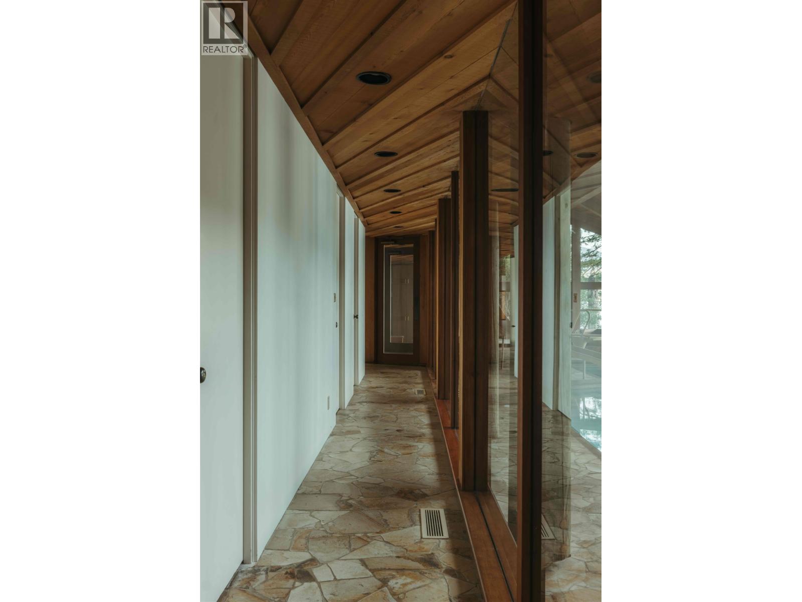 370-374 SMUGGLERS COVE ROAD, Bowen Island