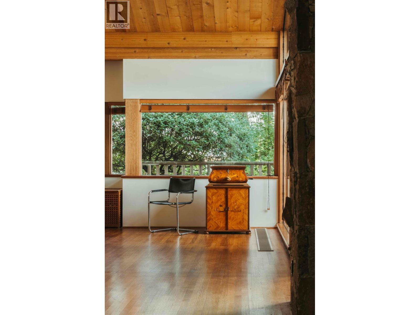 370-374 SMUGGLERS COVE ROAD, Bowen Island