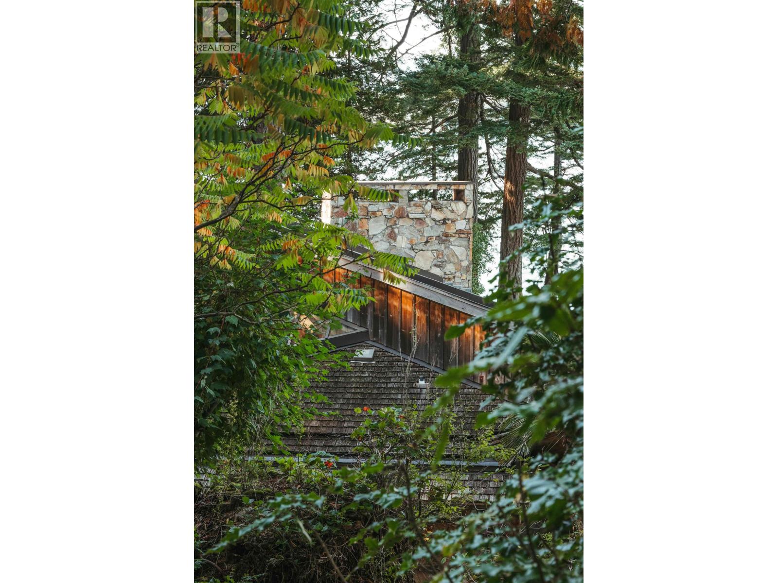 370-374 SMUGGLERS COVE ROAD, Bowen Island