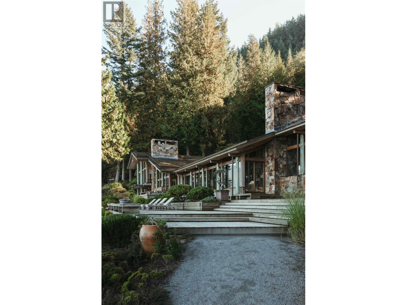 370-374 SMUGGLERS COVE ROAD, Bowen Island