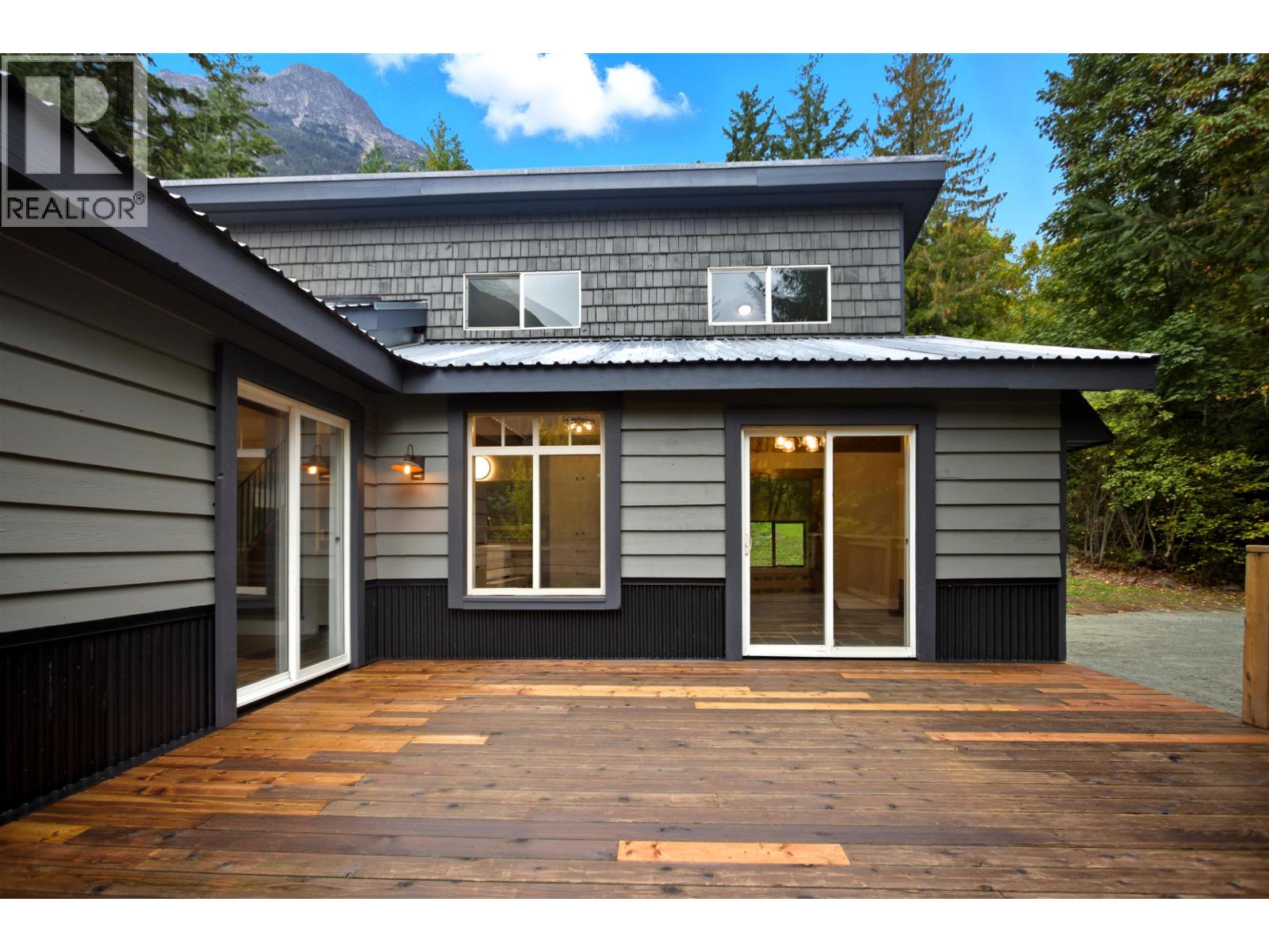 9257 PEMBERTON PORTAGE ROAD, Pemberton