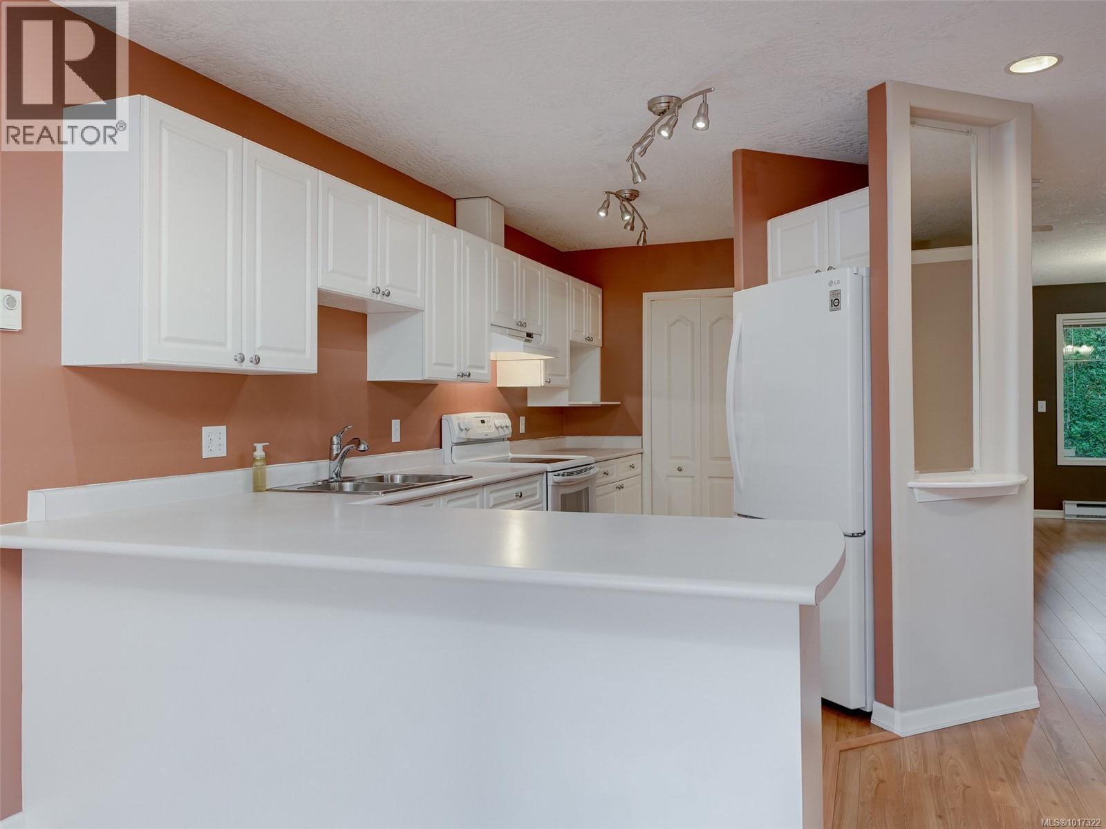 1 4619 Elk Lake Drive, Saanich