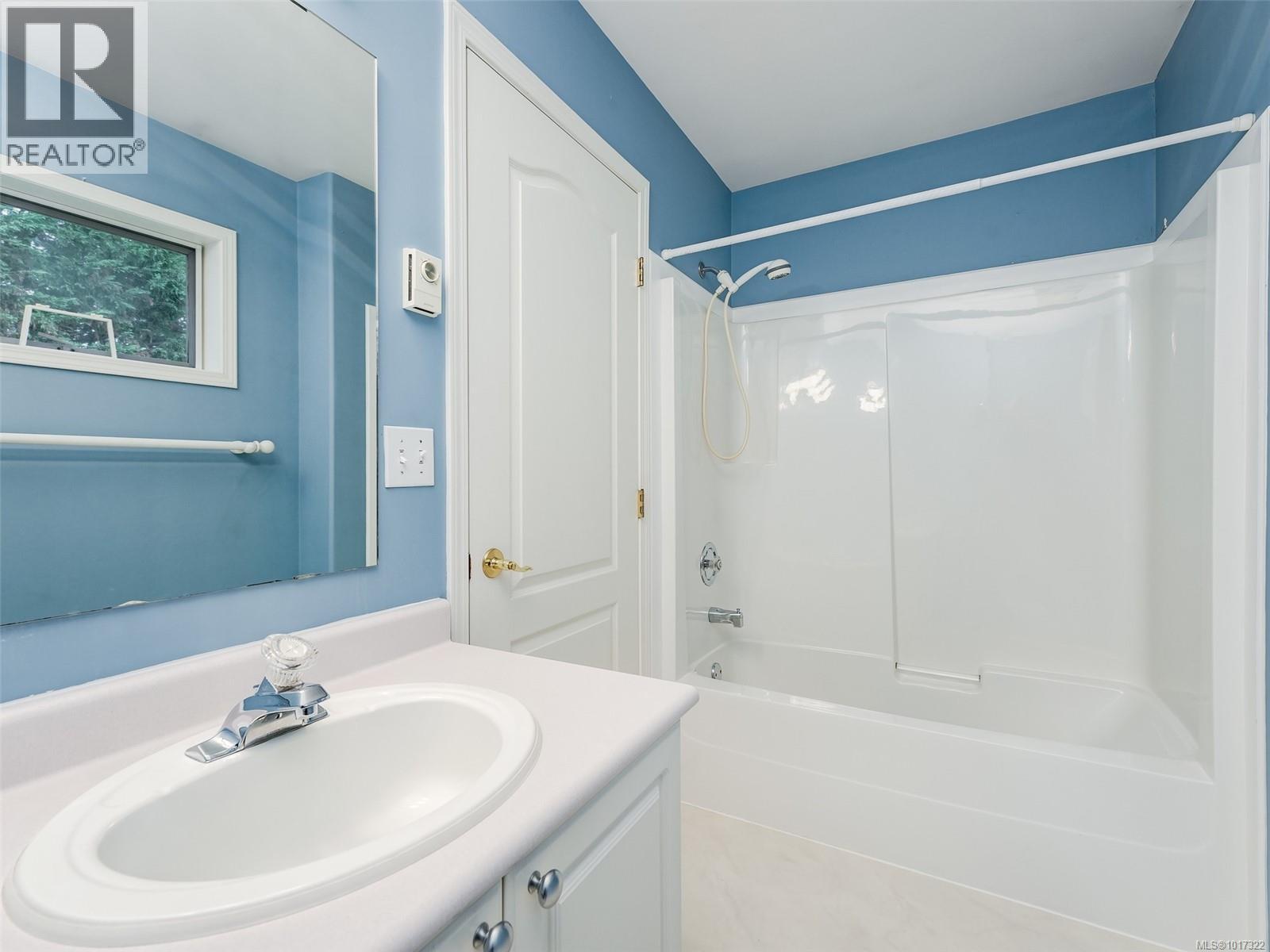 1 4619 Elk Lake Drive, Saanich