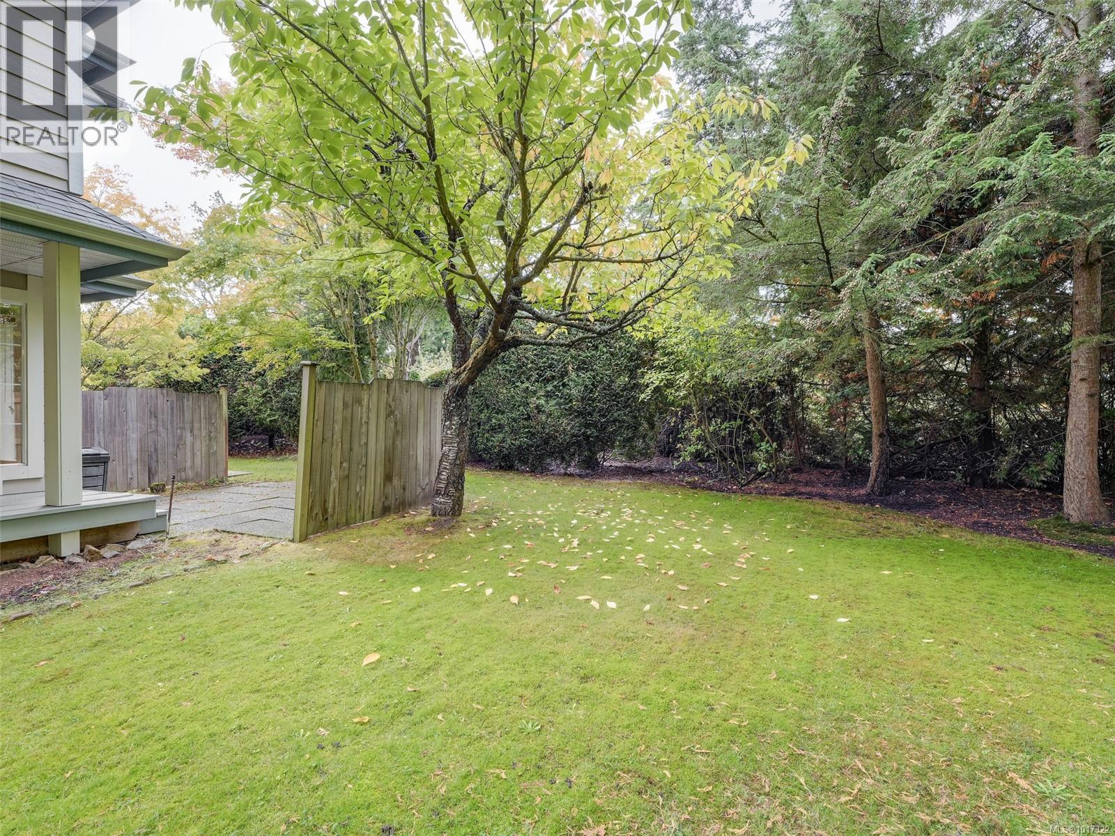 1 4619 Elk Lake Drive, Saanich