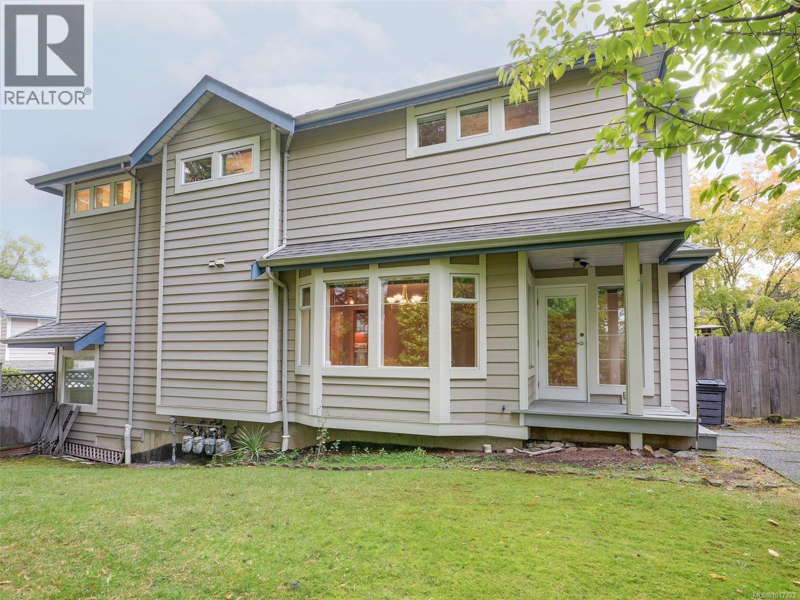 1 4619 Elk Lake Drive, Saanich
