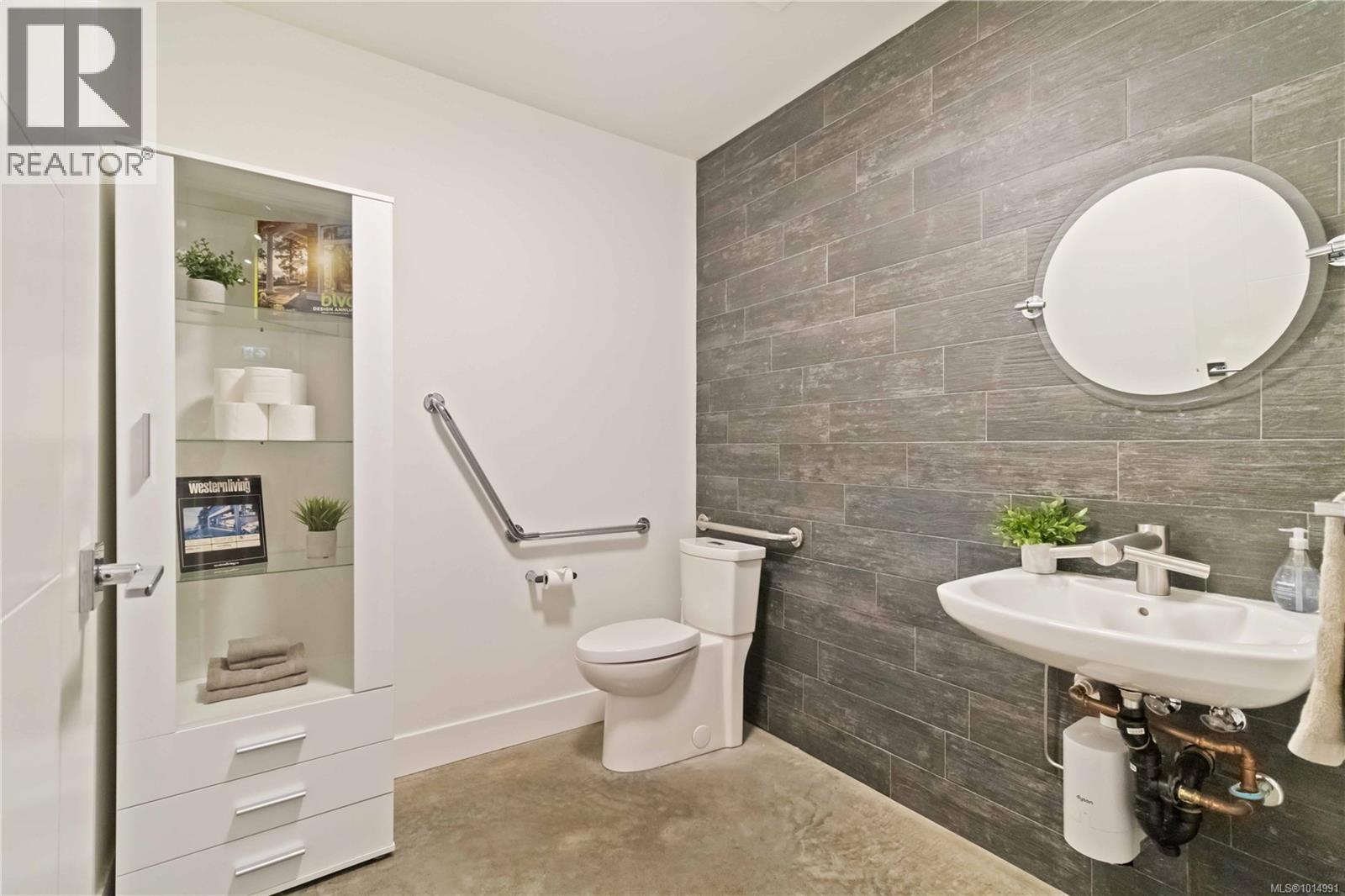 102 3871 Jacklin Road, Langford