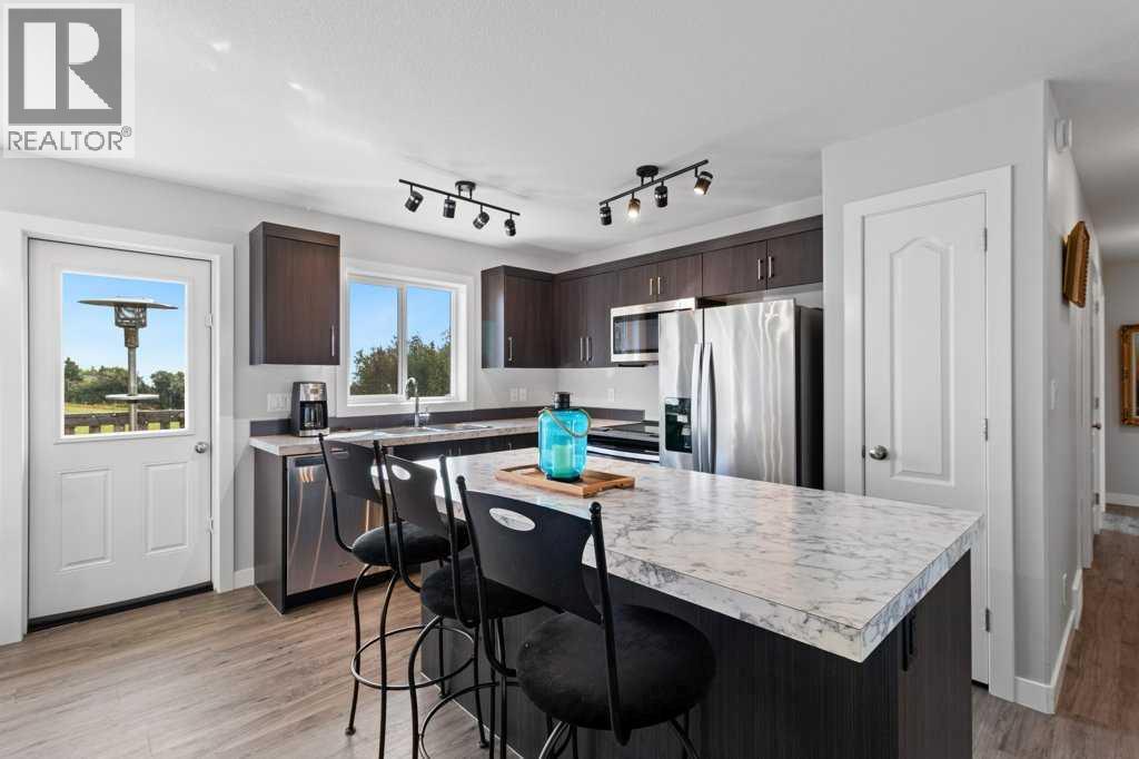Single Family House Bi-level for Sale in  Sunnyside Crescent Sunnyside Rural Ponoka County 
