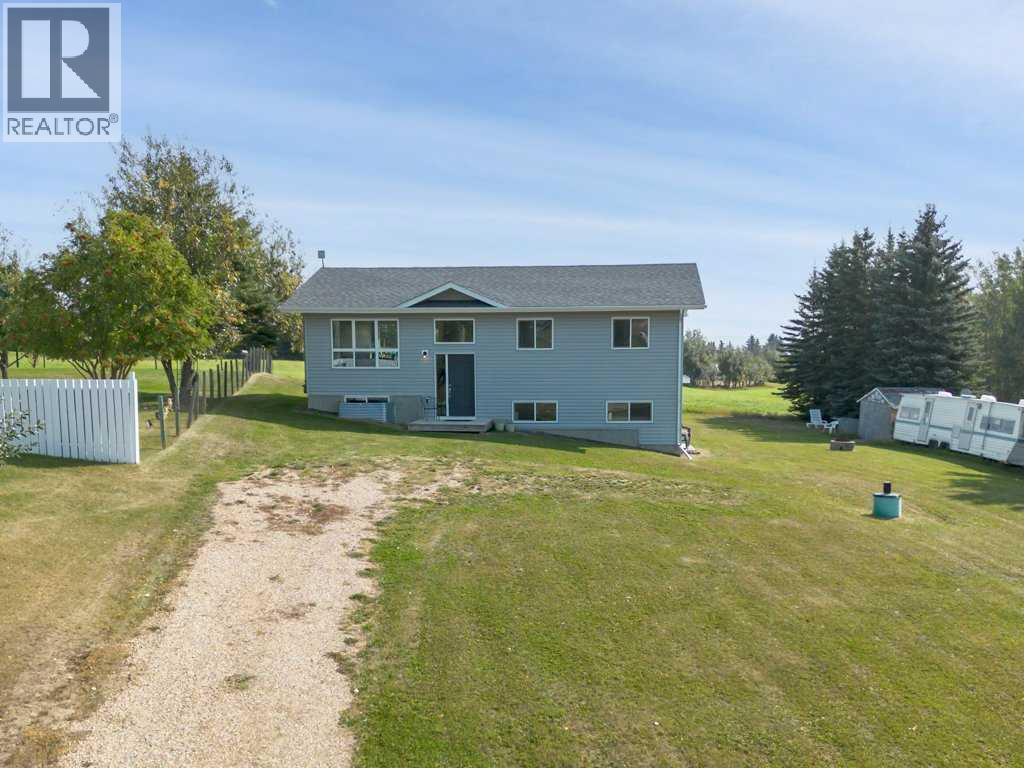 Single Family House Bi-level for Sale in  Sunnyside Crescent Sunnyside Rural Ponoka County 