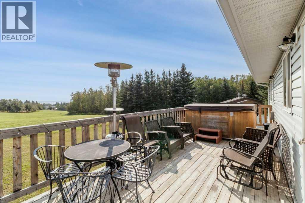 Single Family House Bi-level for Sale in  Sunnyside Crescent Sunnyside Rural Ponoka County 