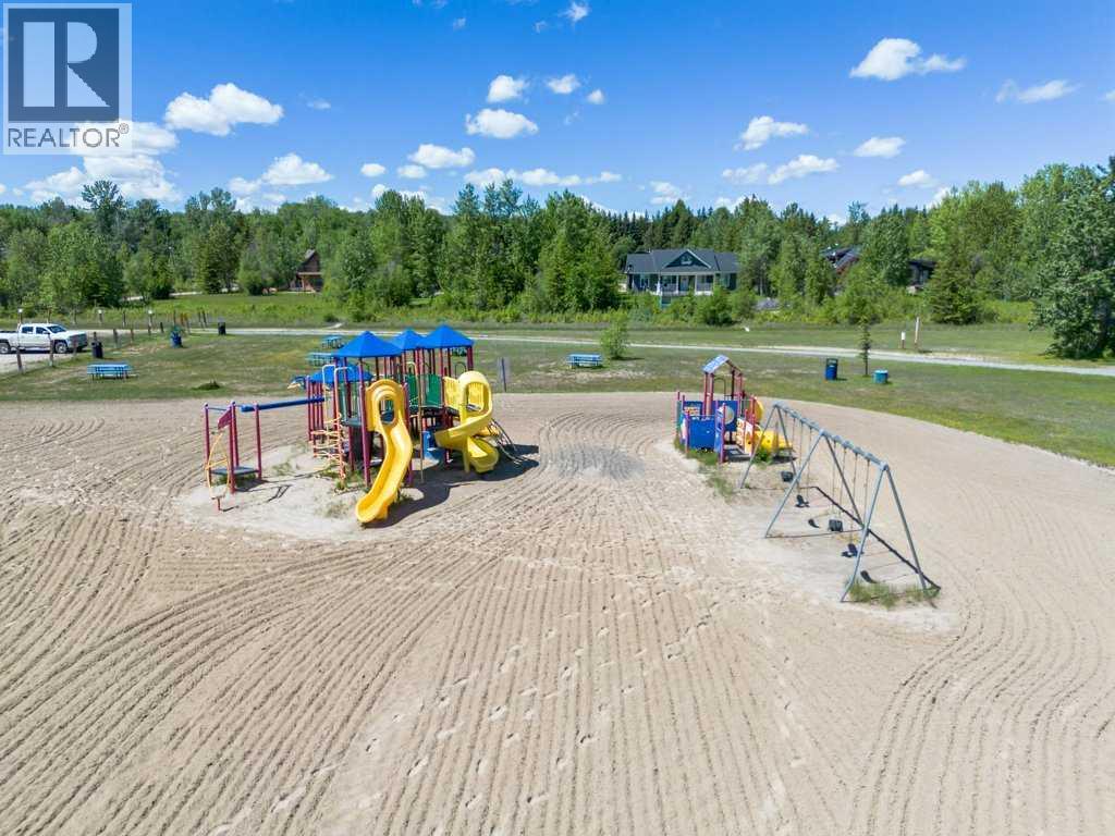 Single Family House Bi-level for Sale in  Sunnyside Crescent Sunnyside Rural Ponoka County 