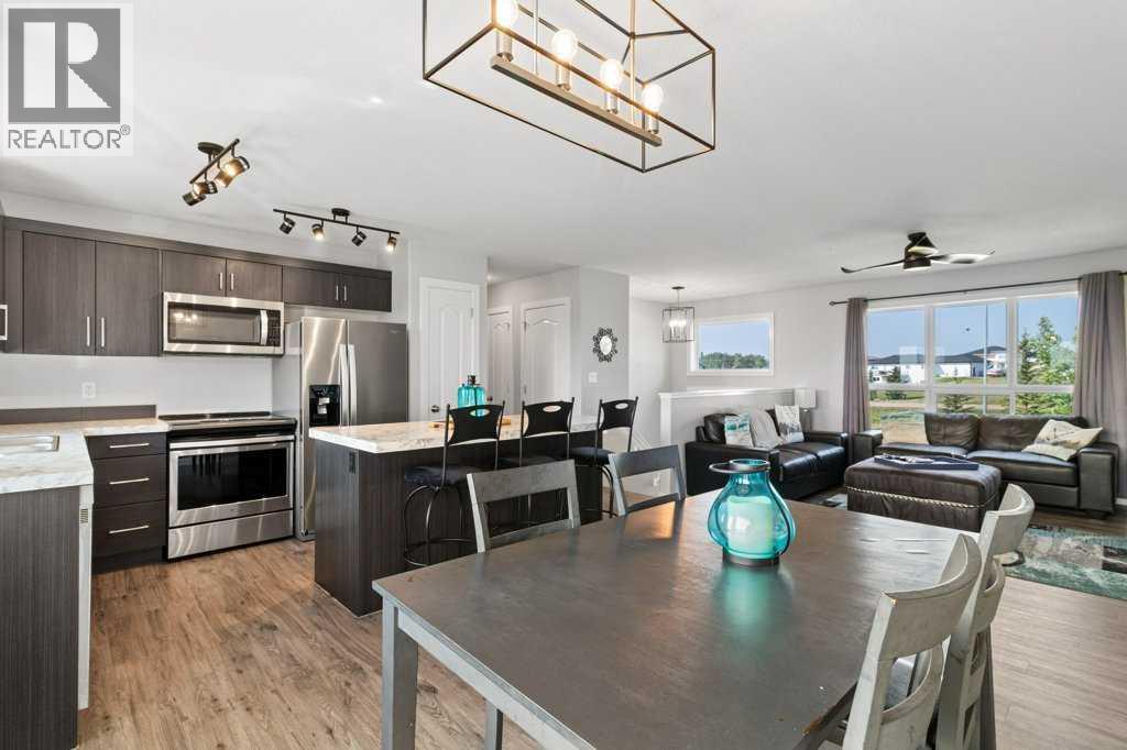 Single Family House Bi-level for Sale in  Sunnyside Crescent Sunnyside Rural Ponoka County 
