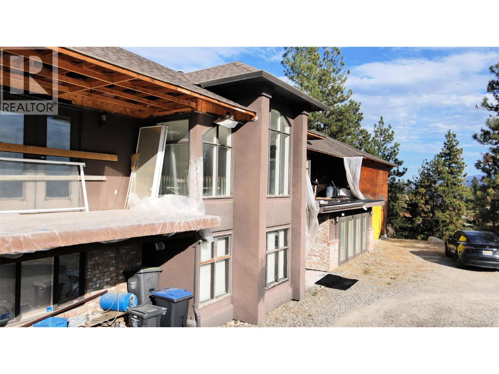  5621 Harrington Court, Peachland